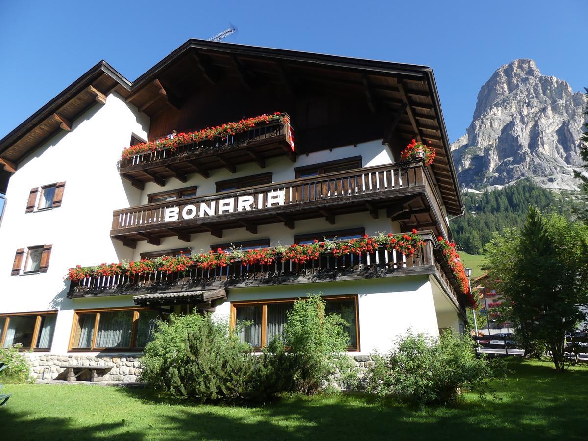 Garni Bonaria Aparthotel Corvara In Badia Exterior foto